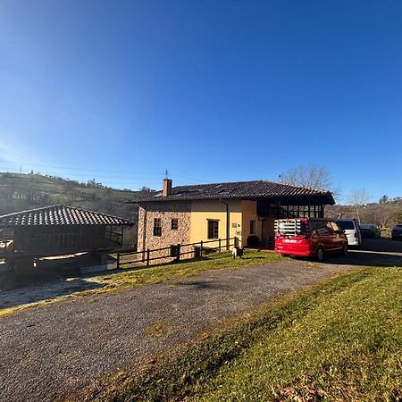 La Casona De Sovina Pensionat Piloña Eksteriør billede